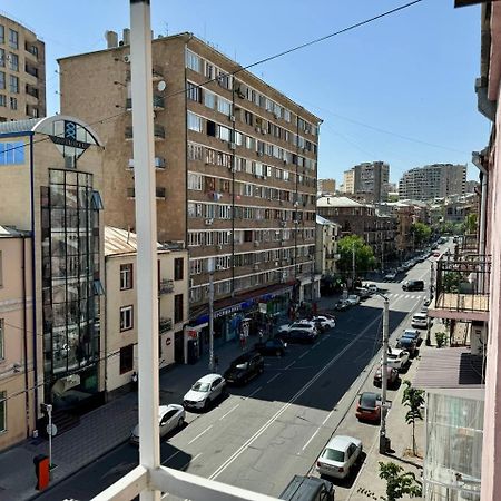 California Hostel エレバン エクステリア 写真